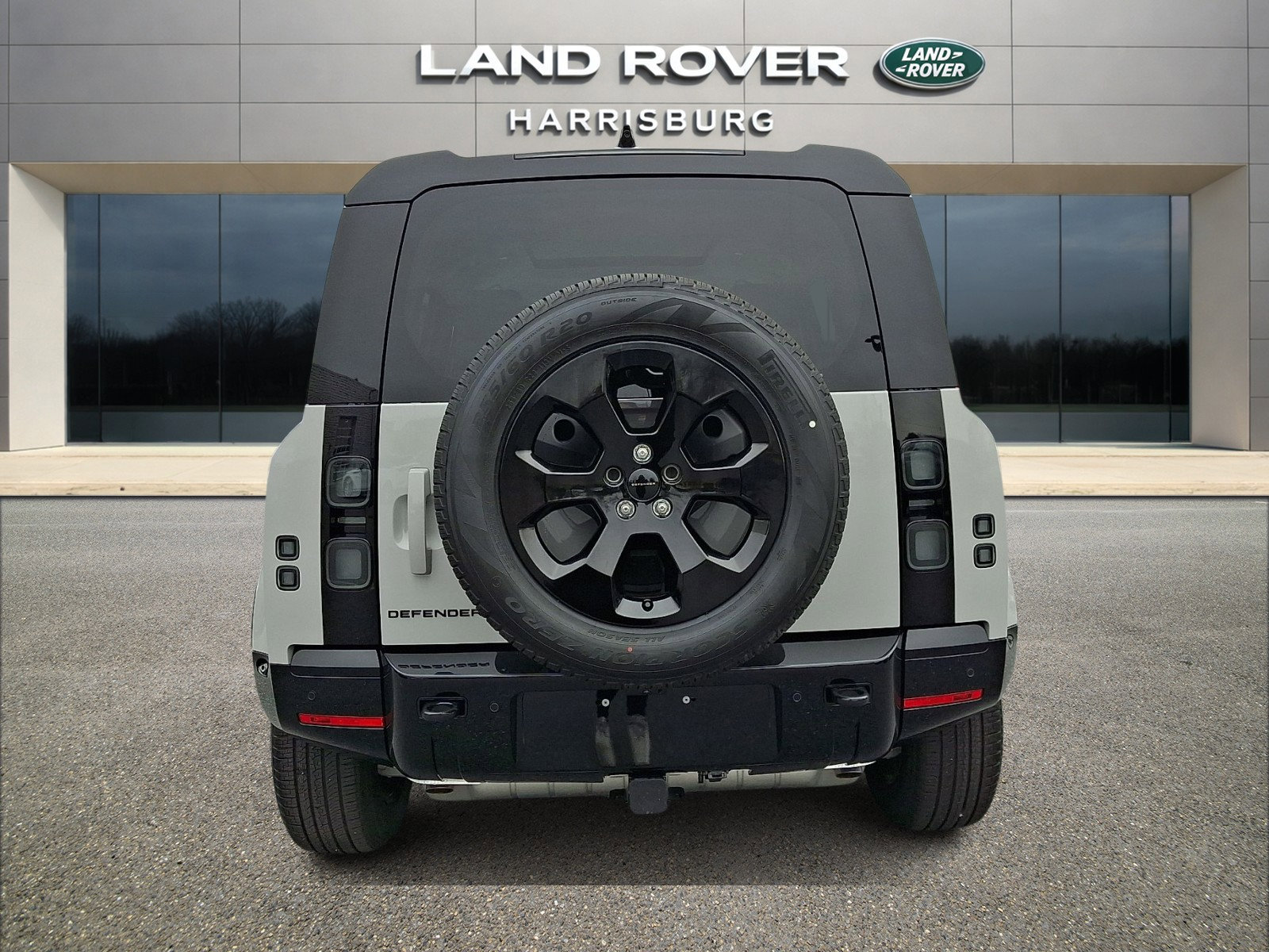 New 2026 Land Rover Defender 110 X-Dynamic SE AWD/4WD image 3