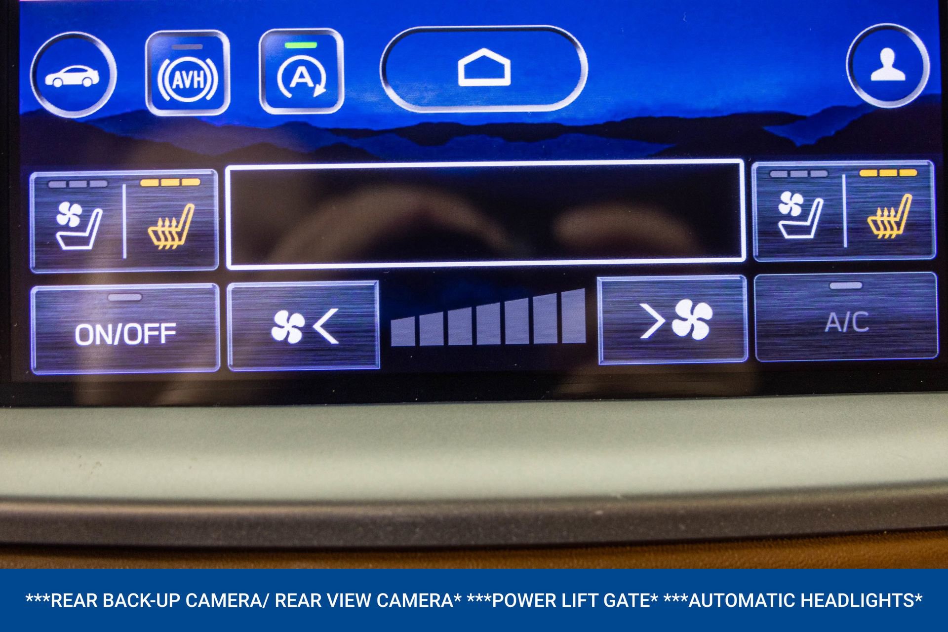 Used 2022 Subaru Outback Touring AWD/4WD image 11