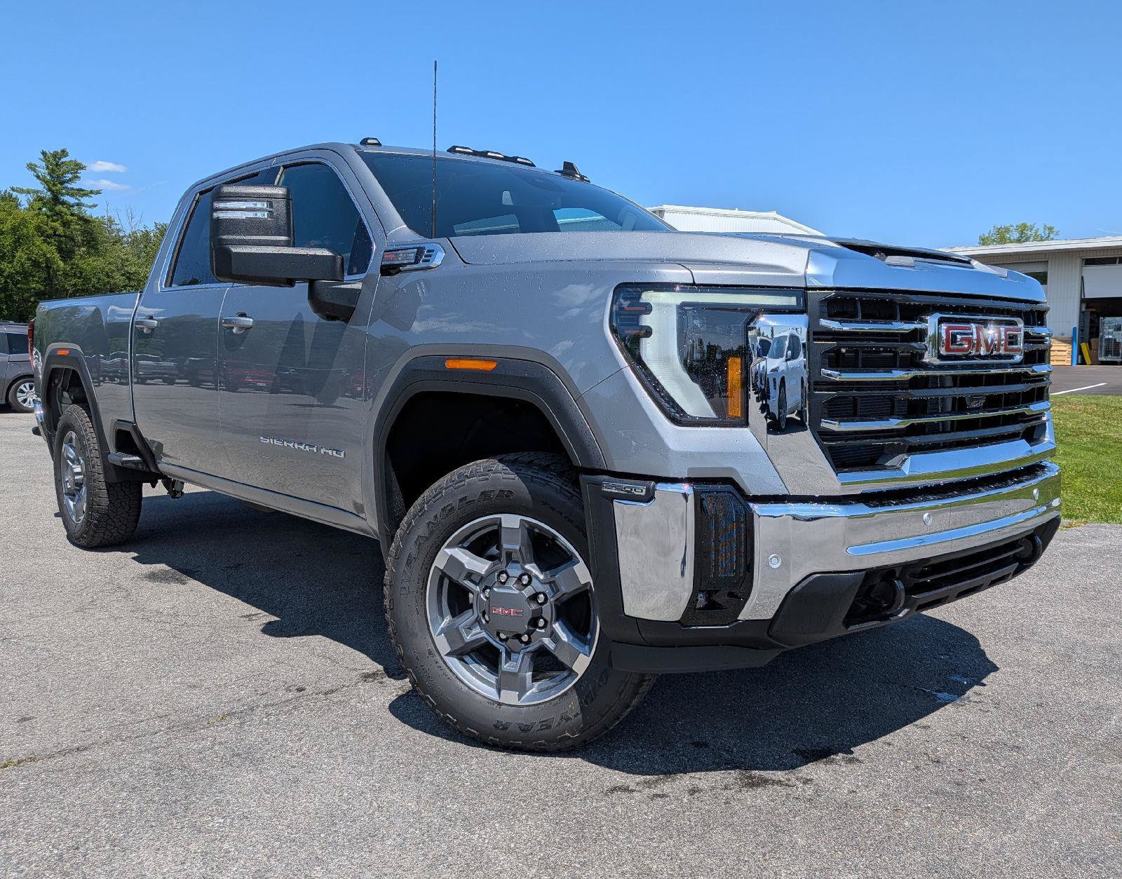 New 2026 GMC Sierra 2500 SLE w/ SLE Value Package; AWD/4WD image 1
