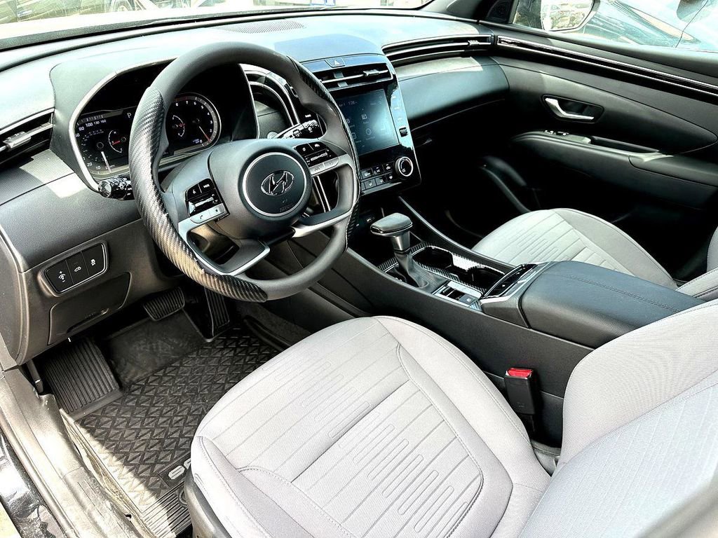 Used 2023 Hyundai Santa Cruz SEL image 16