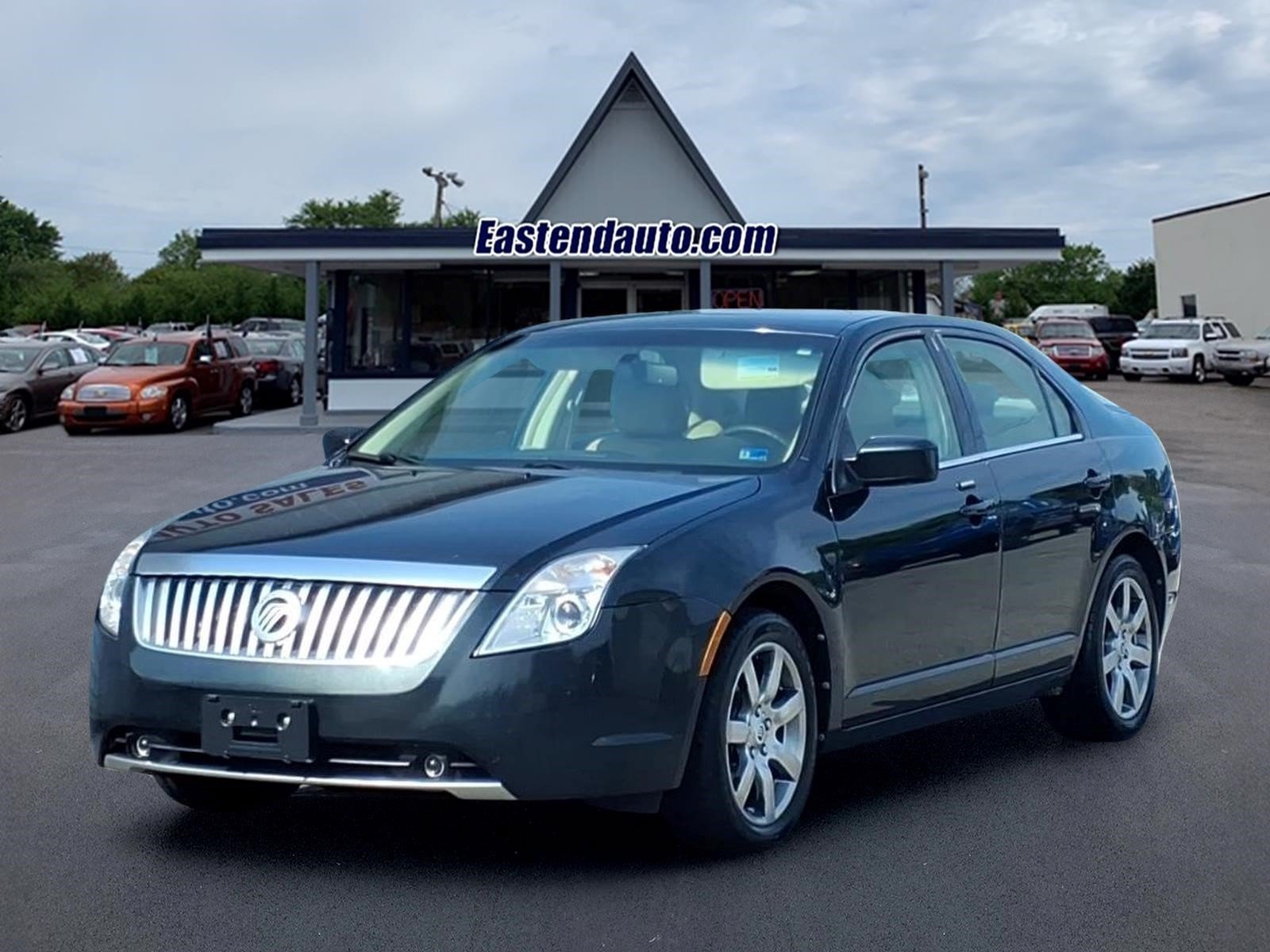 Used 2010 Mercury Milan Premier FWD image 1