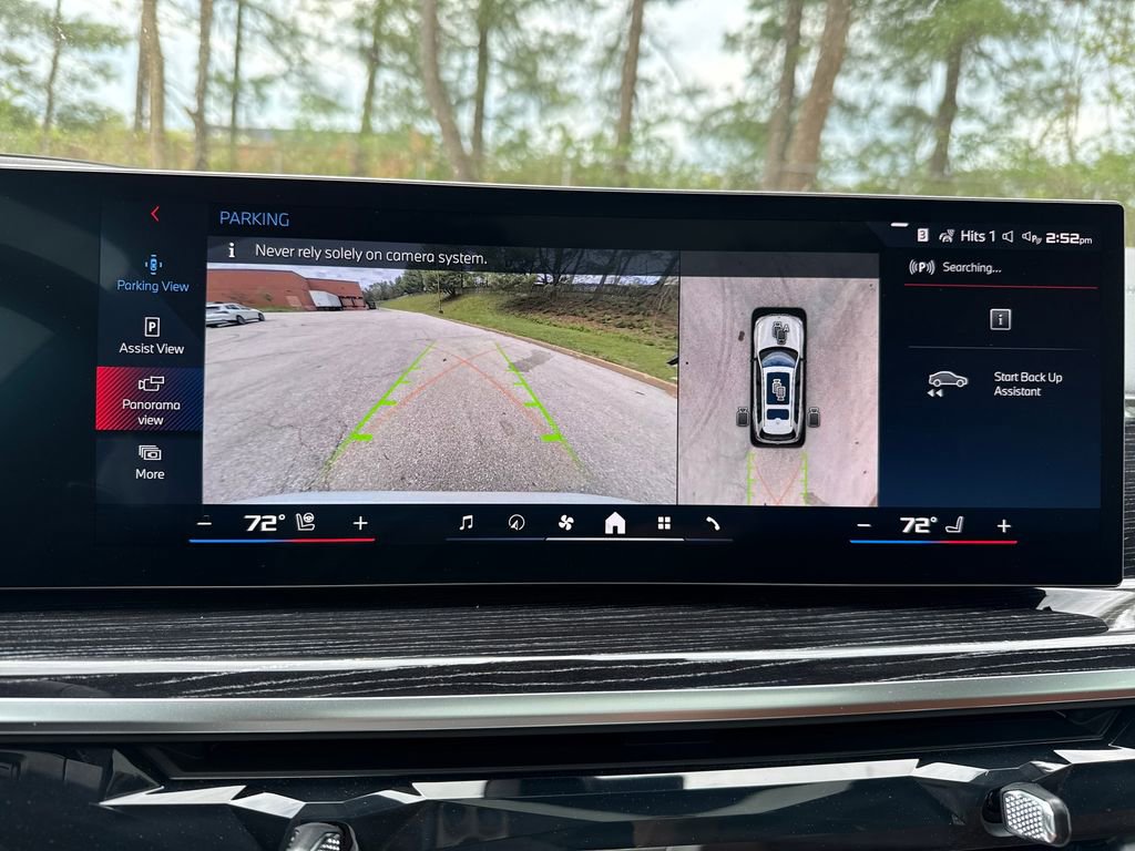 New 2026 BMW X7 M60i image 16