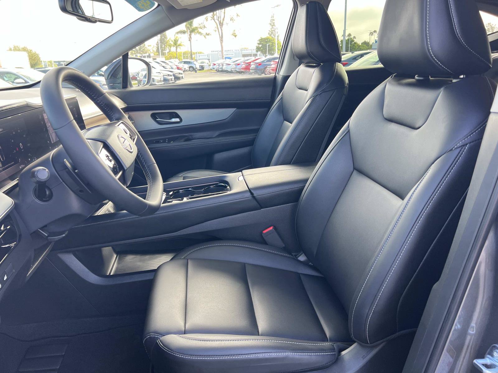 Used 2025 Nissan Murano SL w/ Cargo Package AWD/4WD image 19