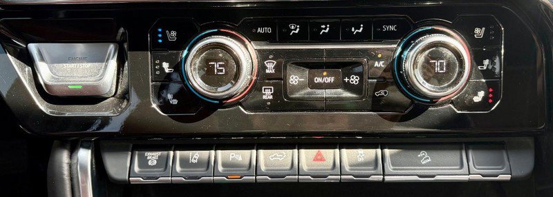 Used 2024 GMC Sierra 2500 Denali Ultimate AWD/4WD image 29