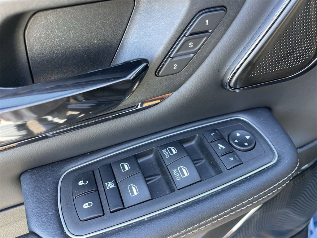 Used 2024 RAM 1500 Limited image 13