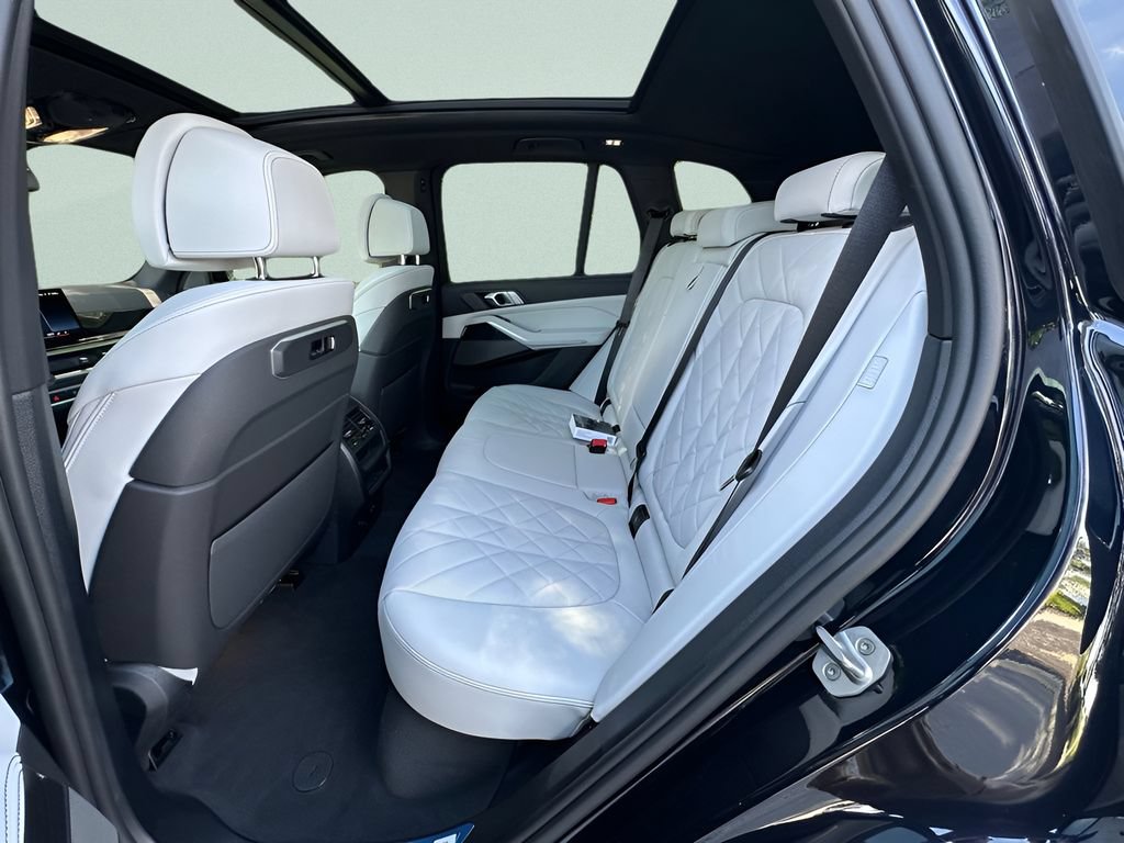 New 2026 BMW X5 xDrive40i w/ M Sport Package AWD/4WD image 20