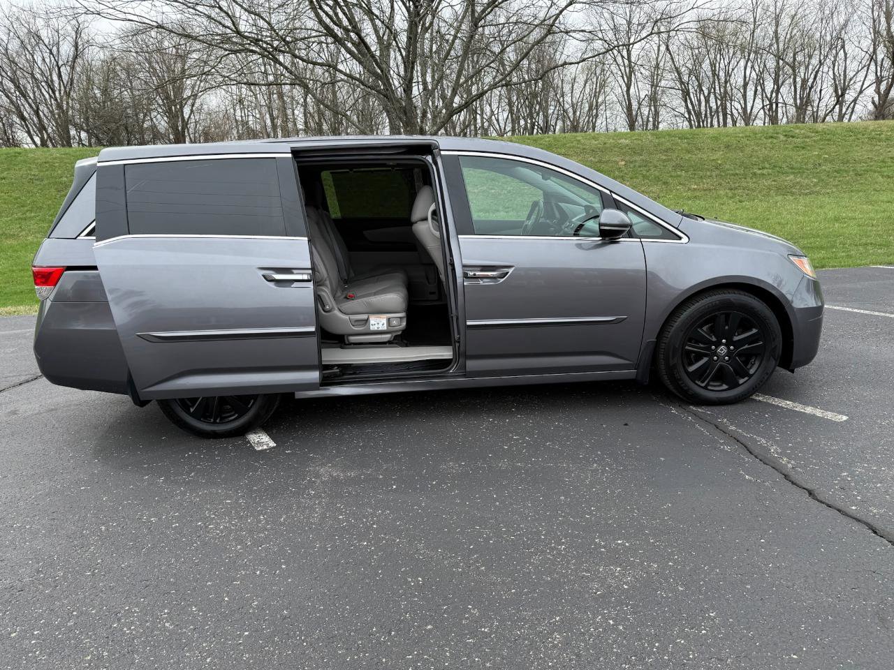 Used 2014 Honda Odyssey Touring image 26