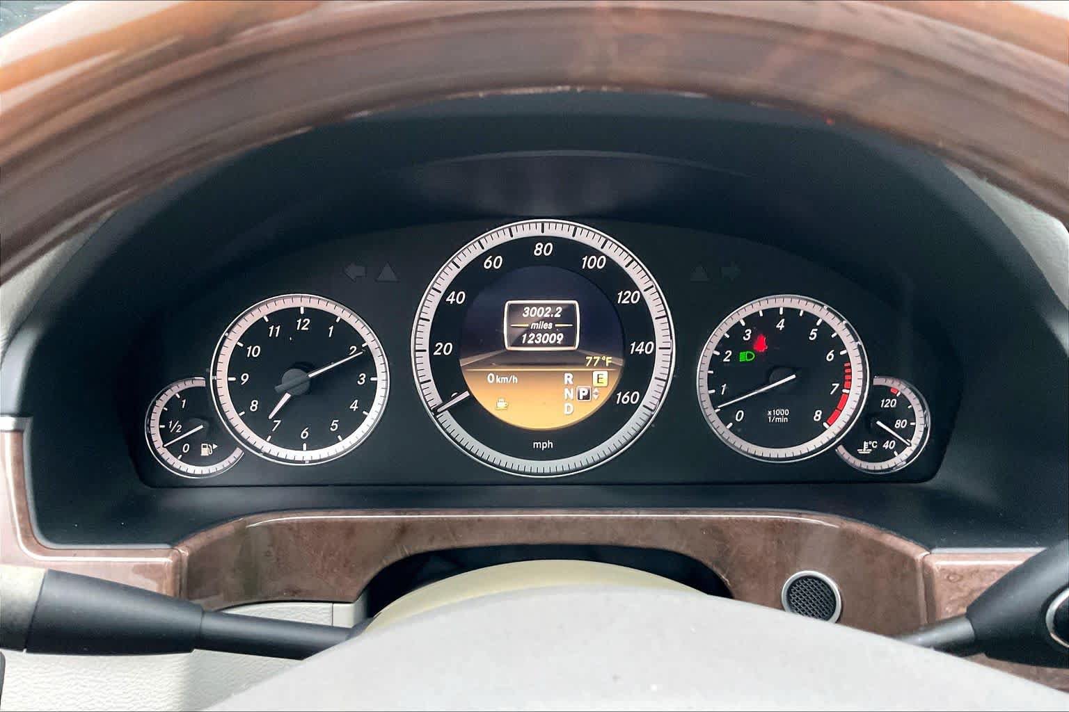 Used 2011 Mercedes-Benz E 350 Sedan image 25