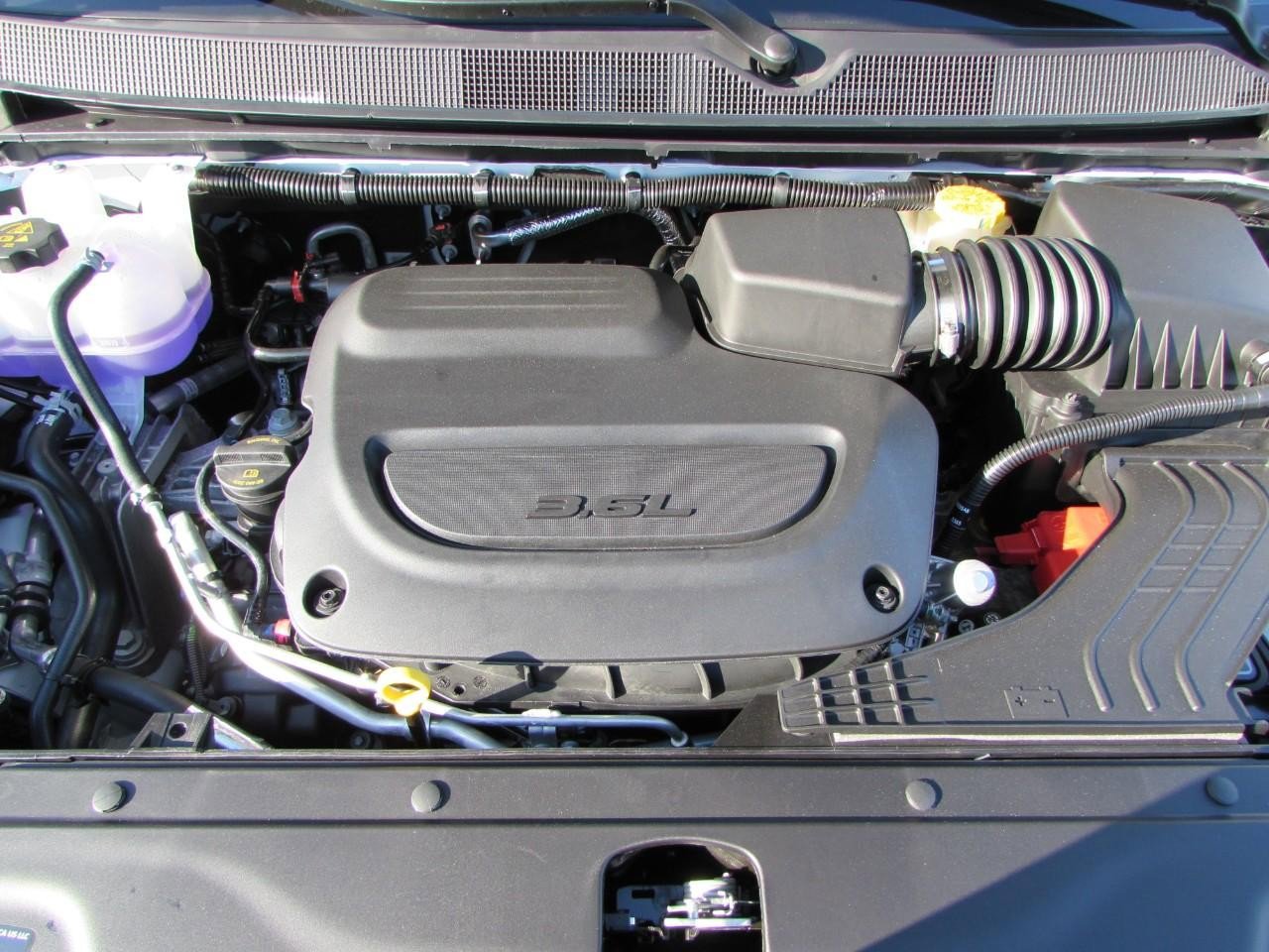 New 2026 Chrysler Pacifica Select image 9