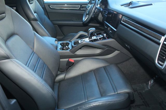 Certified 2023 Porsche Cayenne Coupe image 27