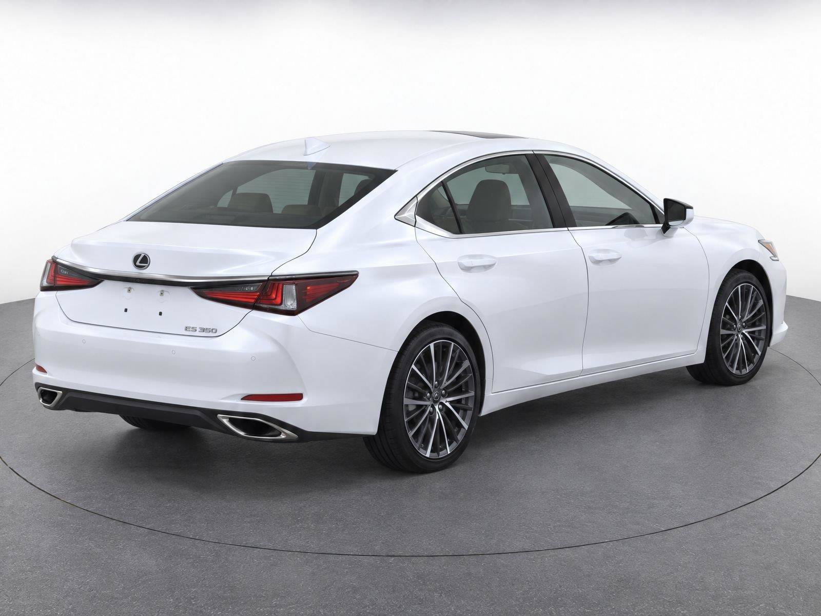 Used 2024 Lexus ES 350 w/ Premium Package FWD image 3