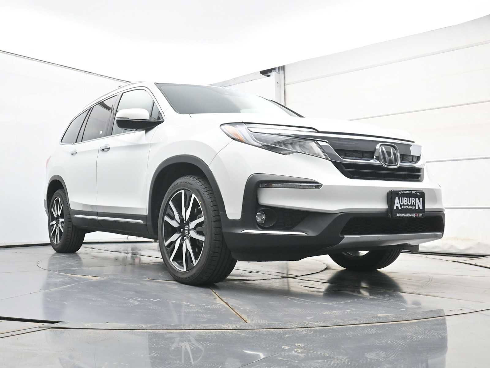 Used 2021 Honda Pilot Touring image 16