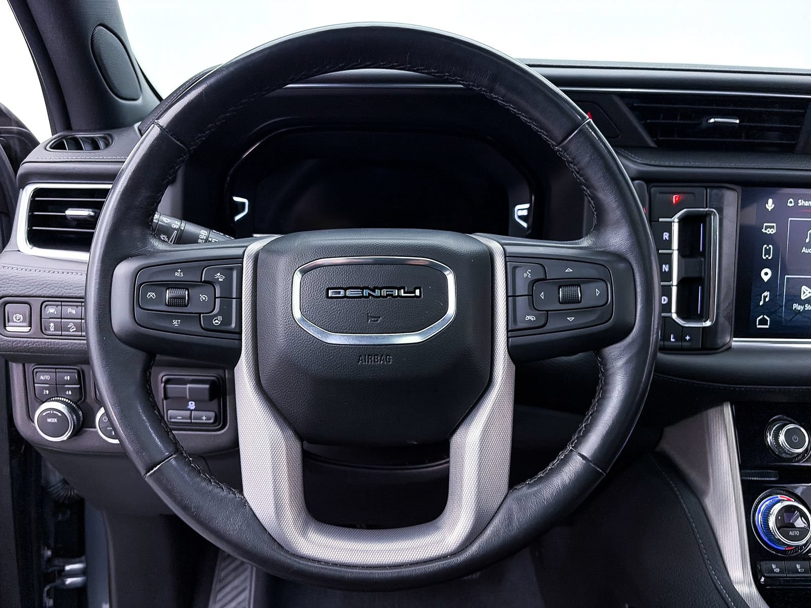 Used 2022 GMC Yukon Denali w/ Max Trailering Package AWD/4WD image 33