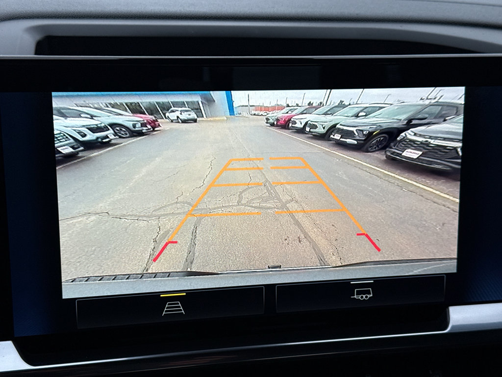 Used 2024 Chevrolet Silverado 1500 LT image 20