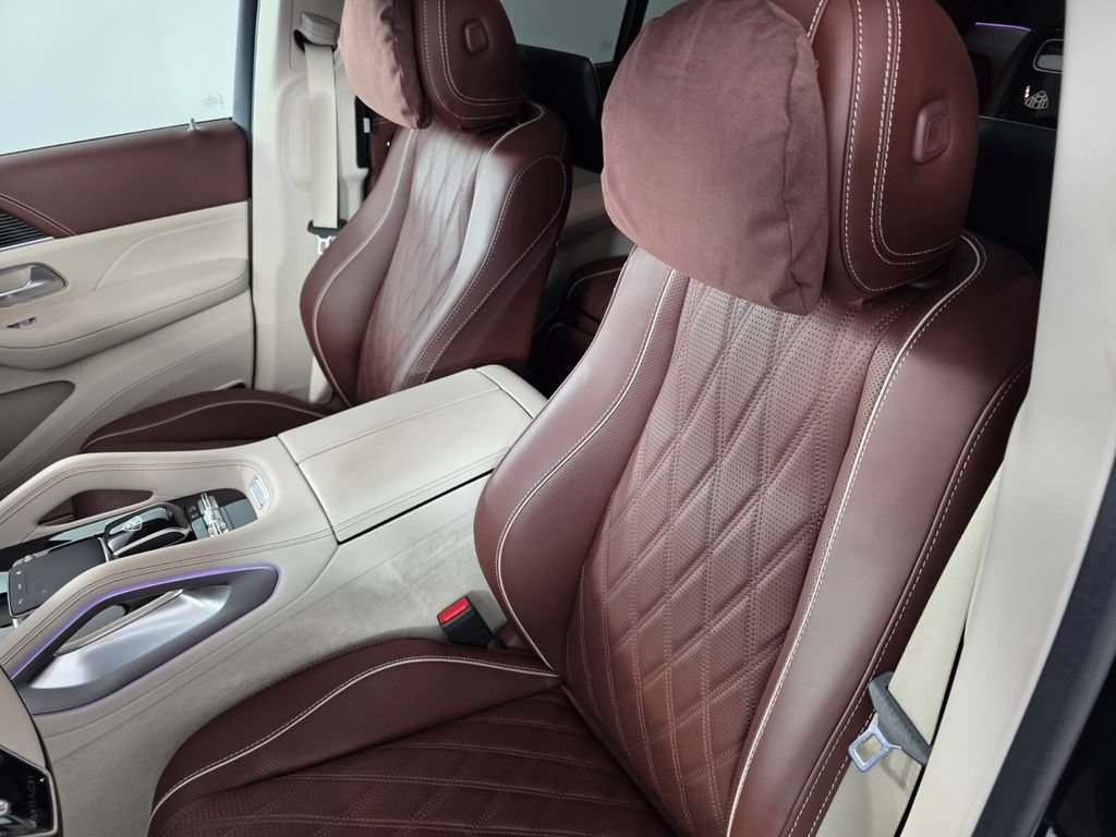 Certified 2025 Mercedes-Benz Maybach GLS 600 4MATIC image 11