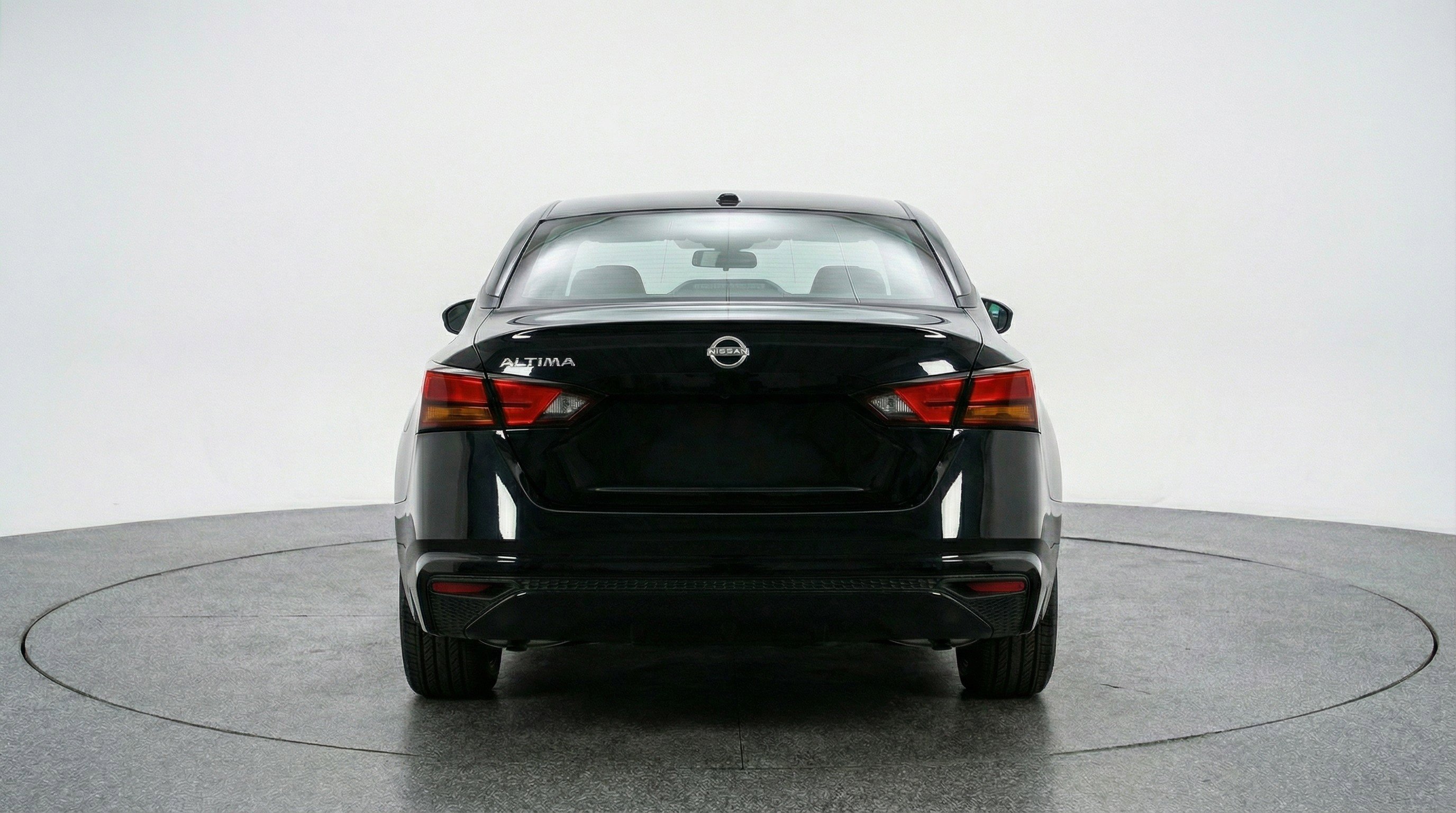 Used 2025 Nissan Altima 2.5 SV image 7
