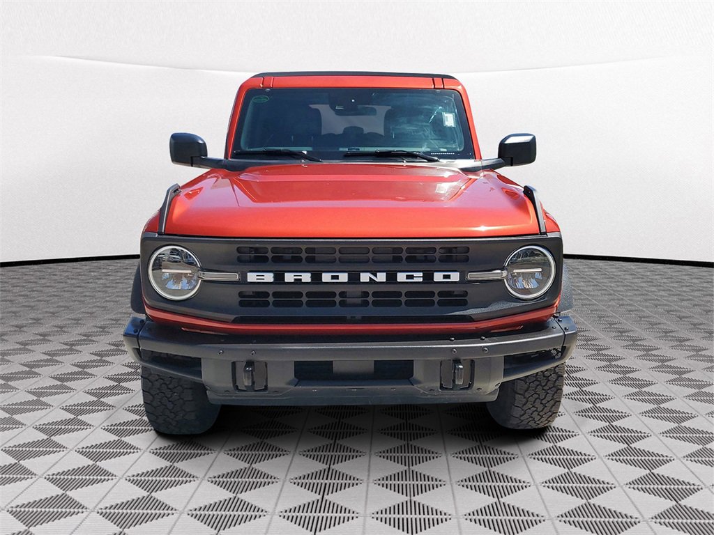 Used 2022 Ford Bronco Black Diamond image 2