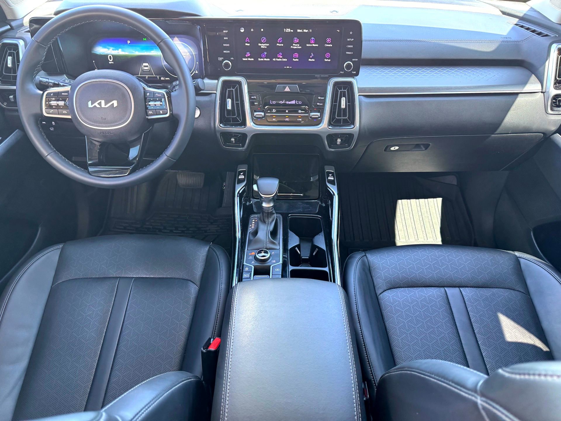 Used 2023 Kia Sorento SX image 21