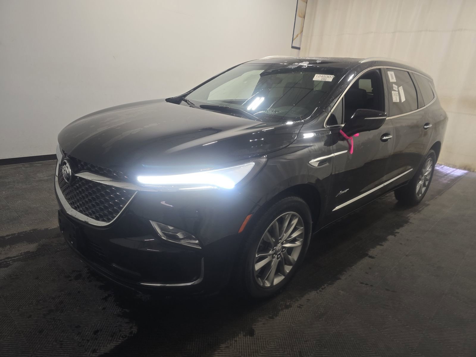 Used 2024 Buick Enclave Avenir w/ Avenir Technology Package image 3