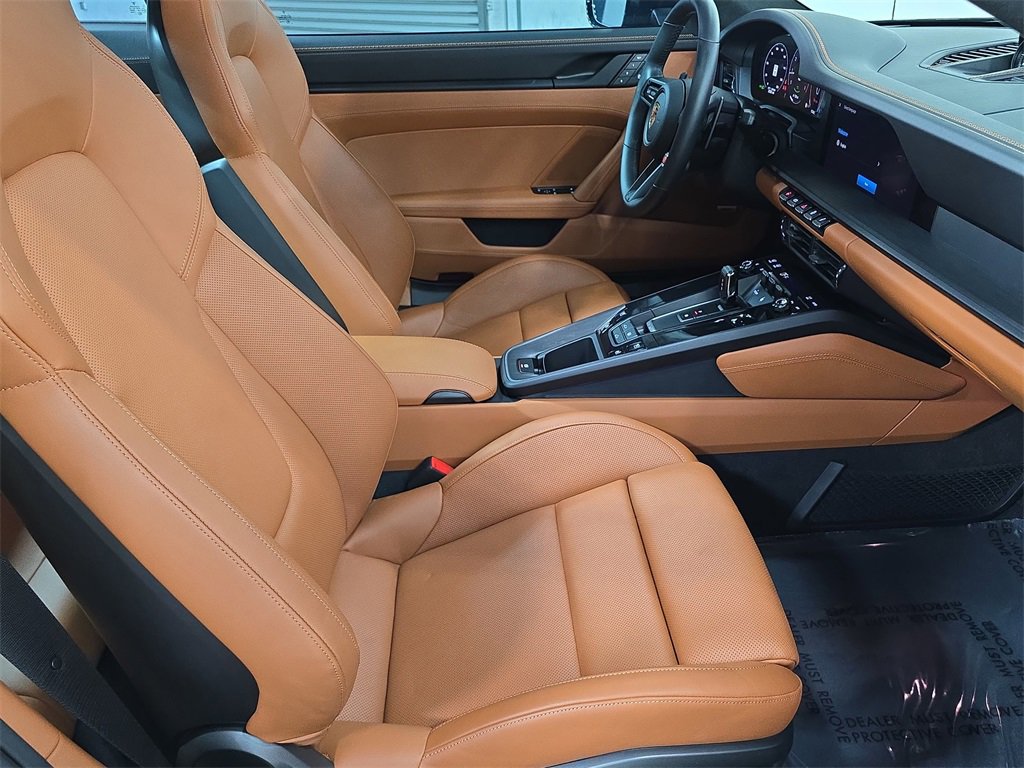 Certified 2025 Porsche 911 Carrera GTS image 27