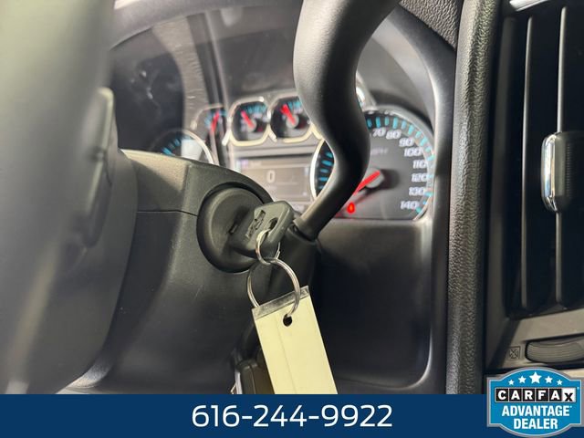 Used 2015 Chevrolet Silverado 2500 LT w/ LT Convenience Package AWD/4WD image 20