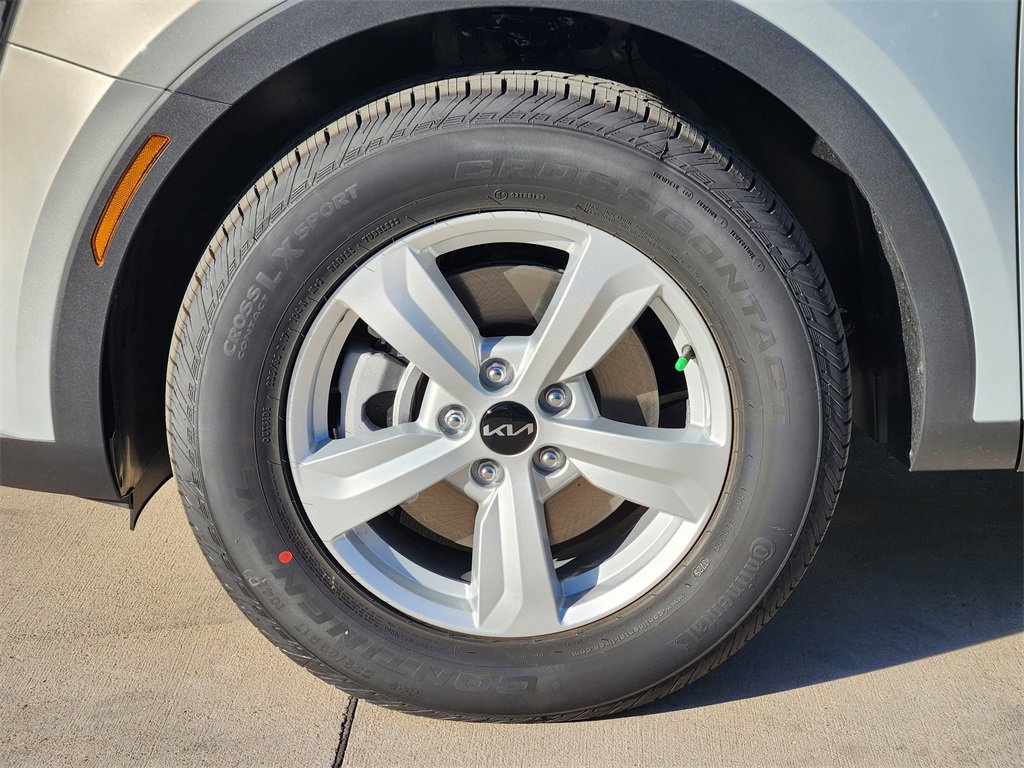 New 2026 Kia Sorento LX image 7