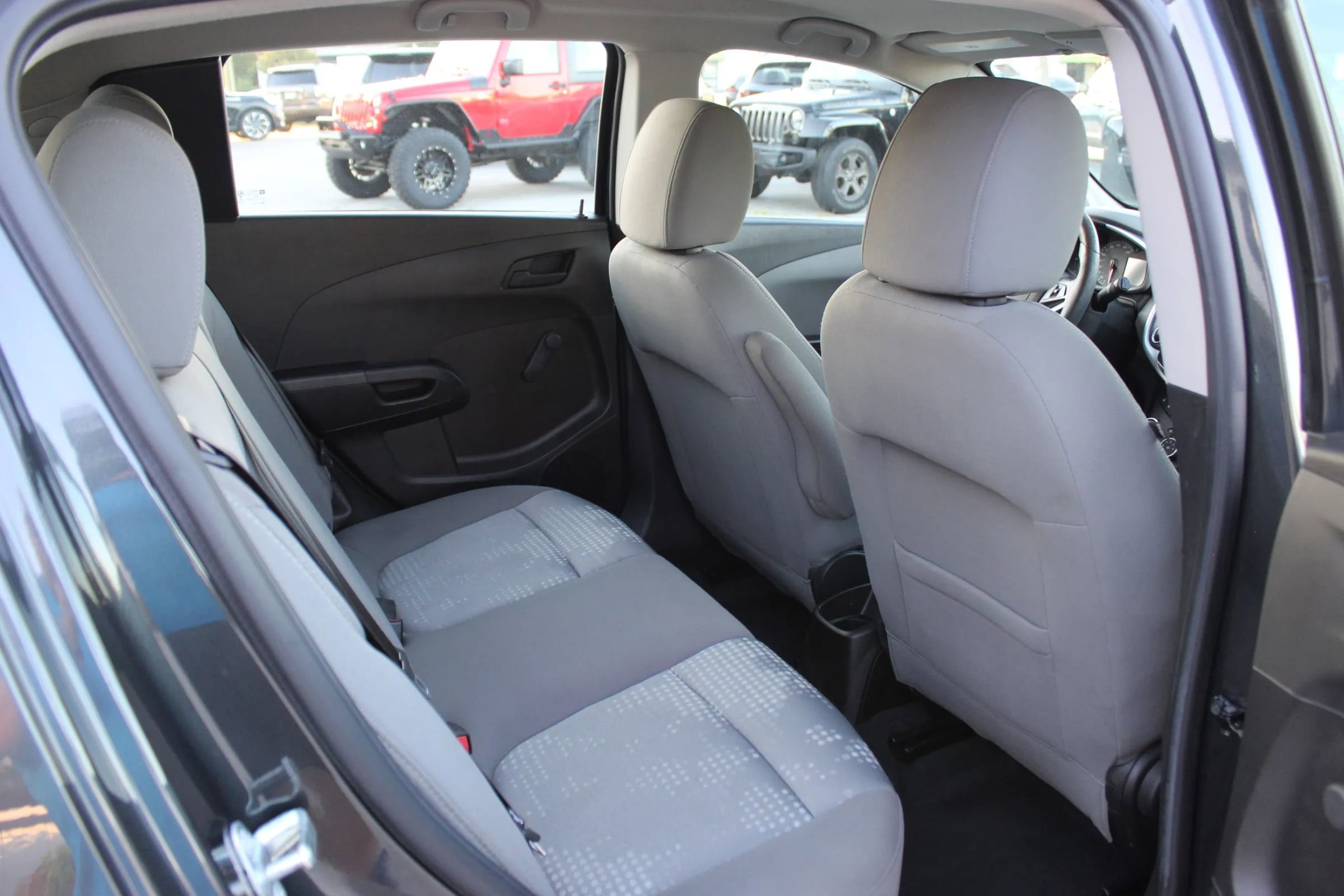 Used 2020 Chevrolet Sonic LT image 21