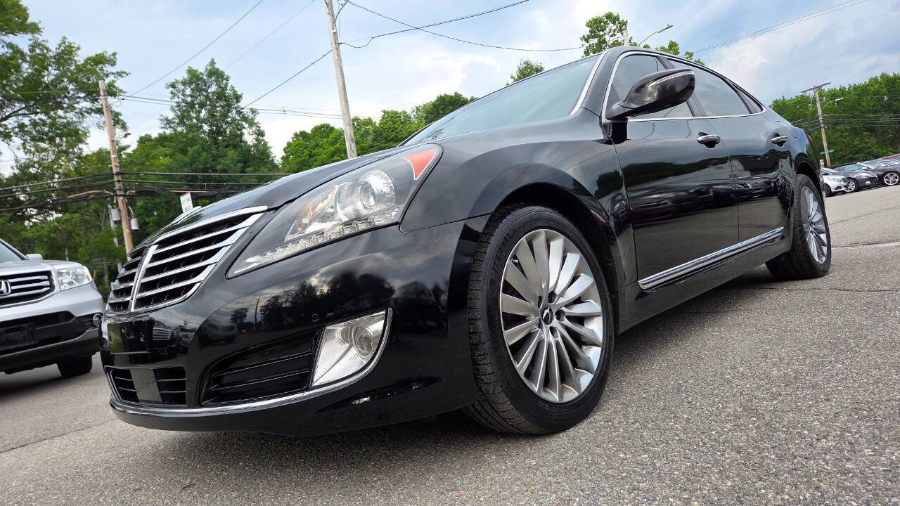 Used 2015 Hyundai Equus Signature RWD image 3