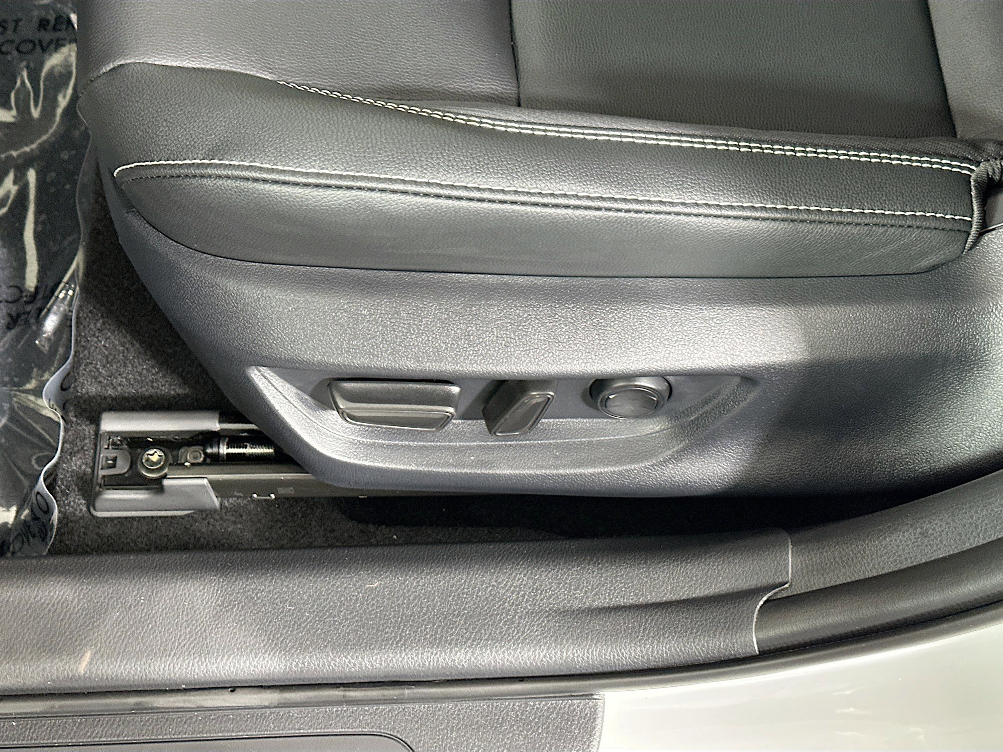 Used 2026 Toyota Camry SE image 13