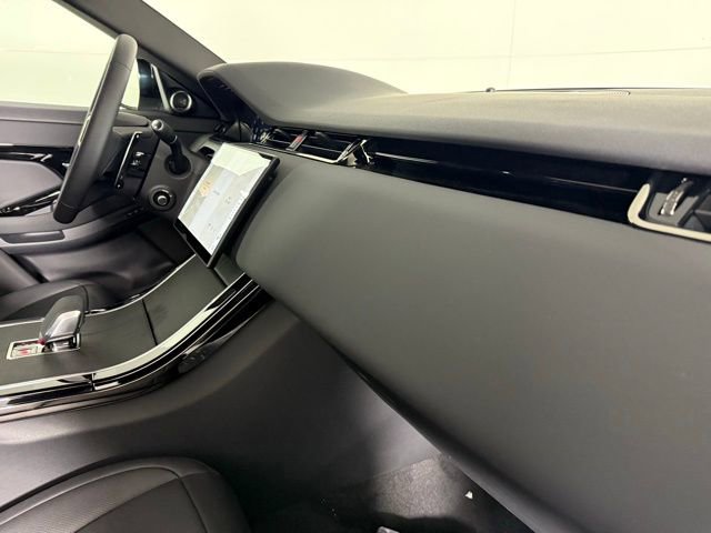 New 2026 Land Rover Range Rover Evoque S image 32