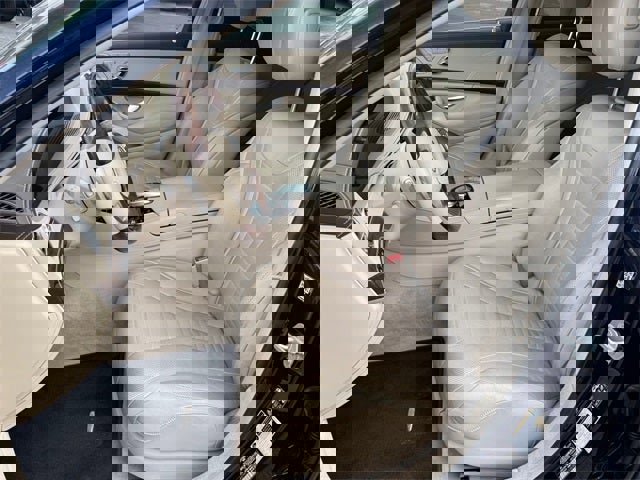 Used 2018 Mercedes-Benz S 560 Sedan image 9