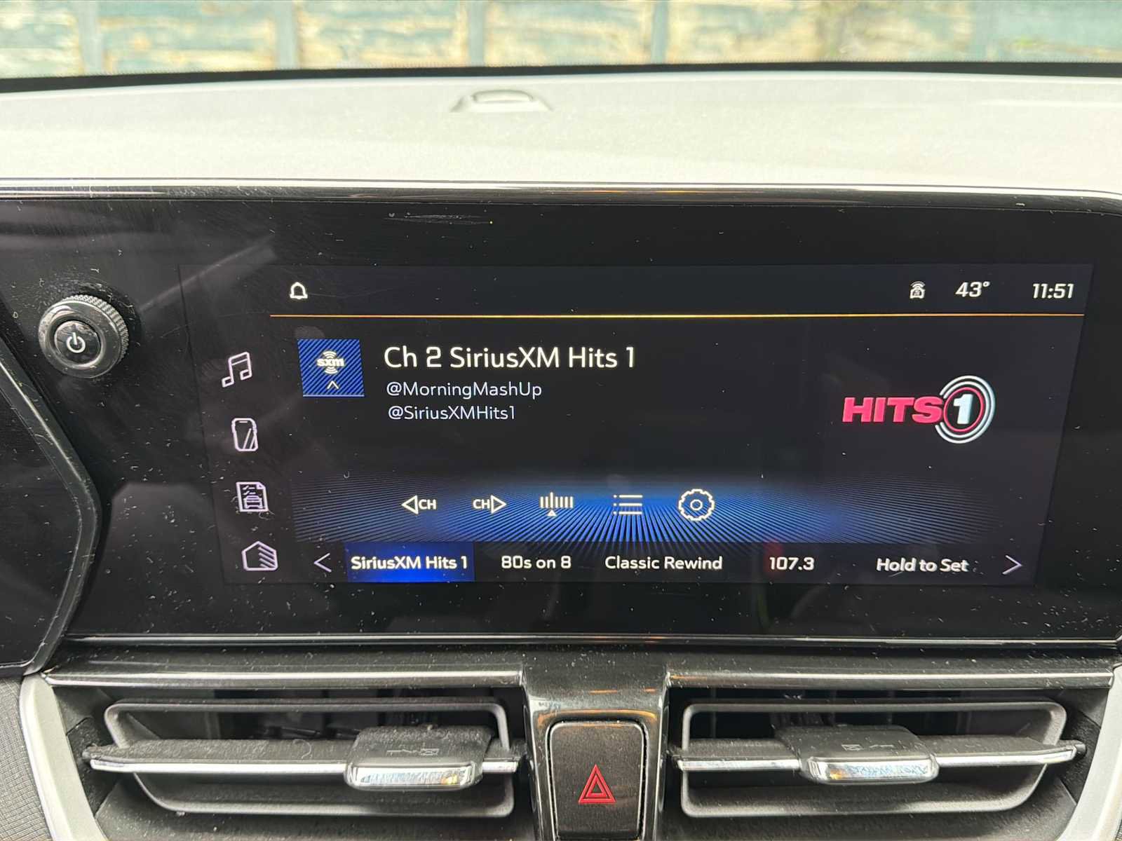 Used 2025 Chevrolet TrailBlazer LT w/ Convenience Package image 13