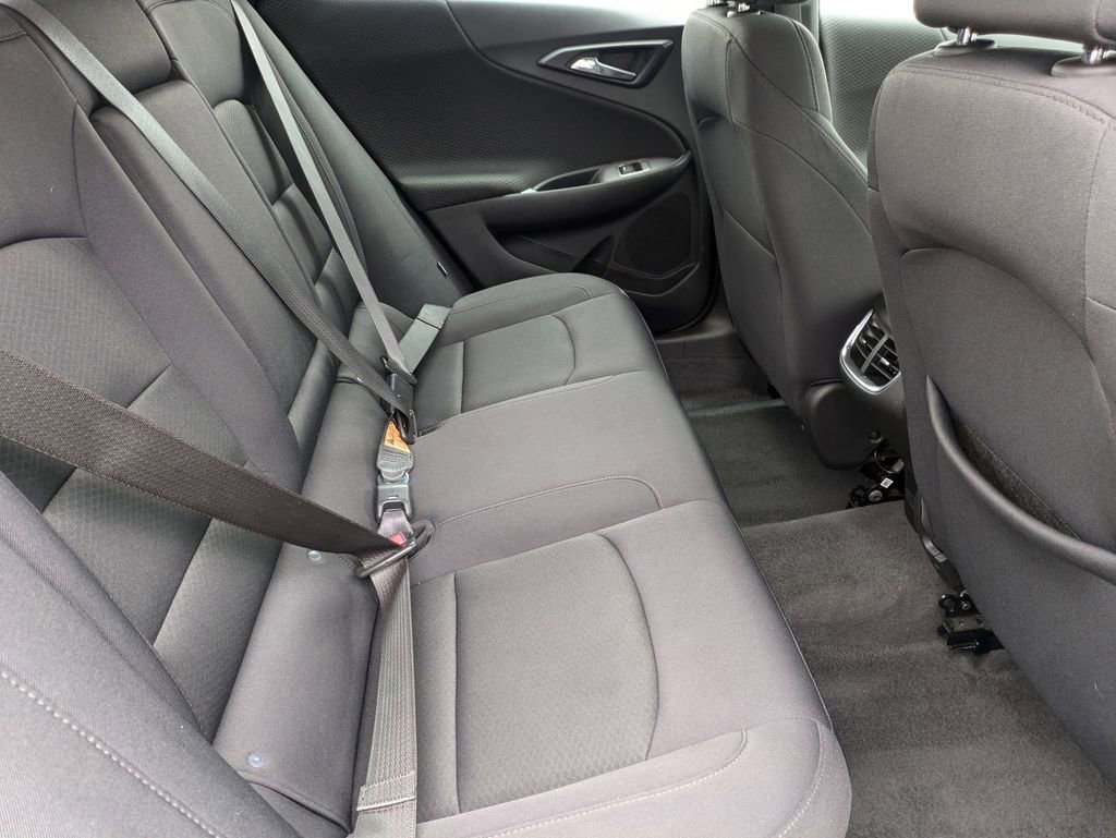 Used 2024 Chevrolet Malibu LT image 29