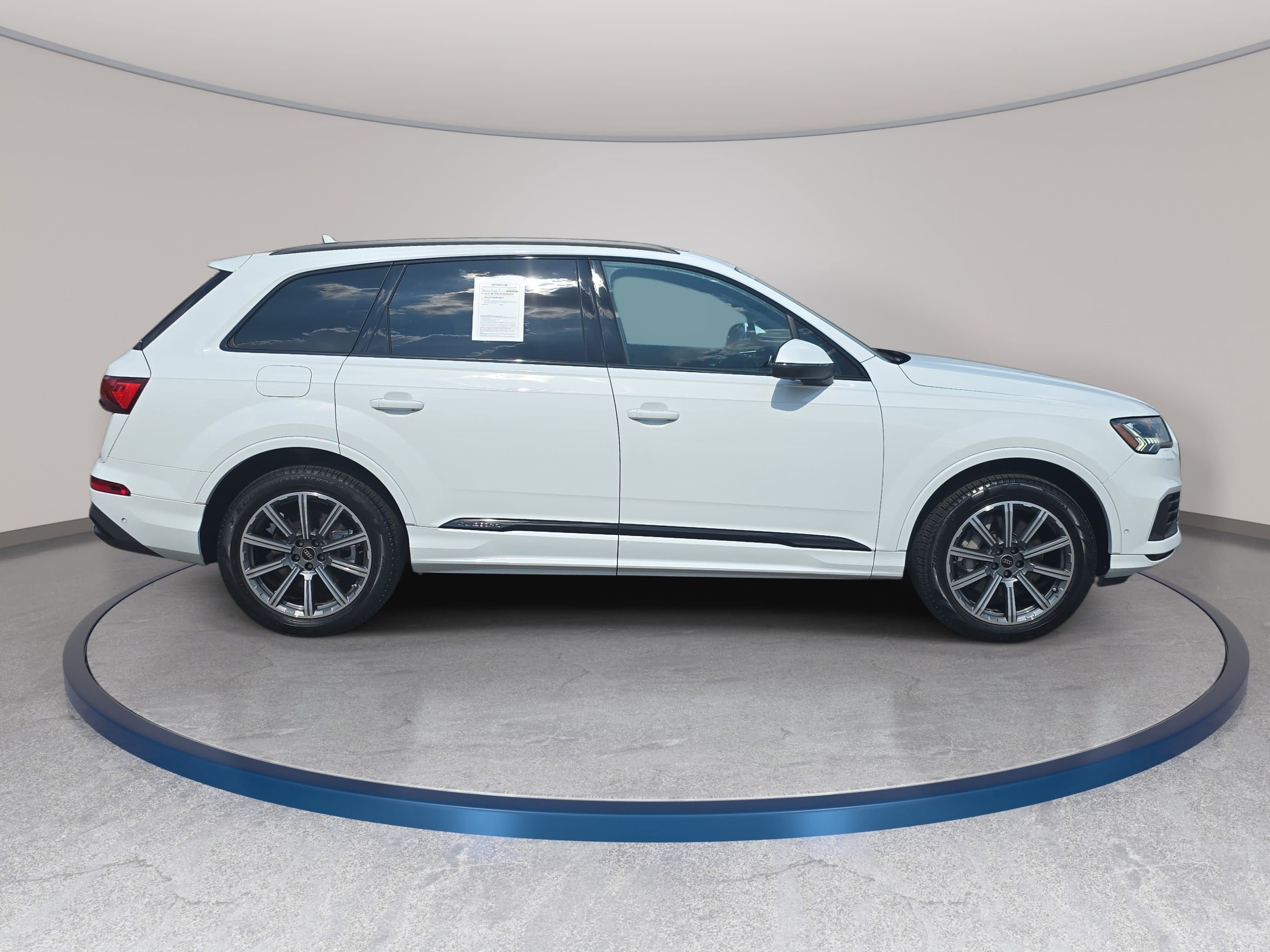 Used 2023 Audi Q7 2.0T Premium Plus w/ Premium Plus Package AWD/4WD image 4
