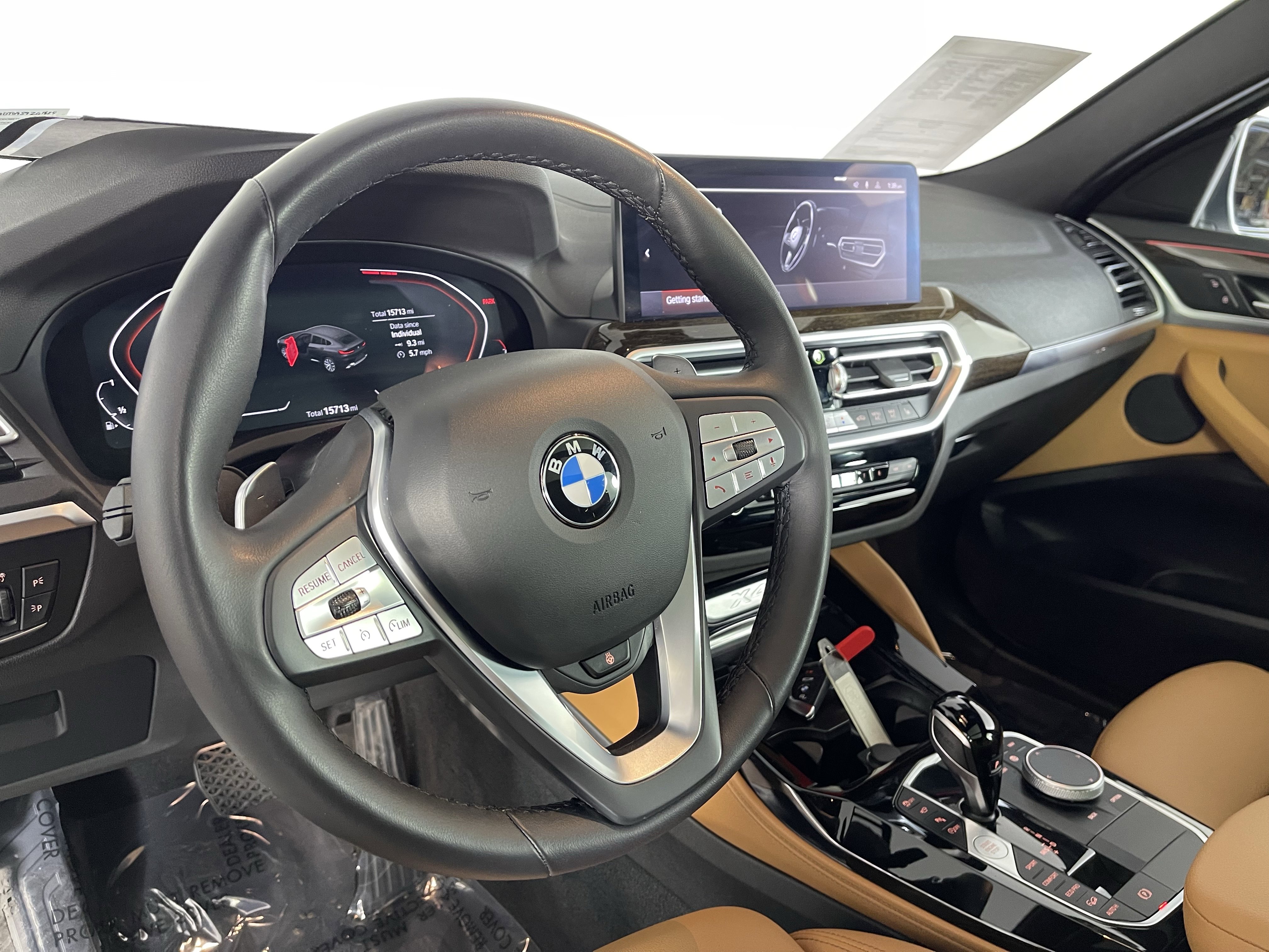 Certified 2025 BMW X4 xDrive30i image 12