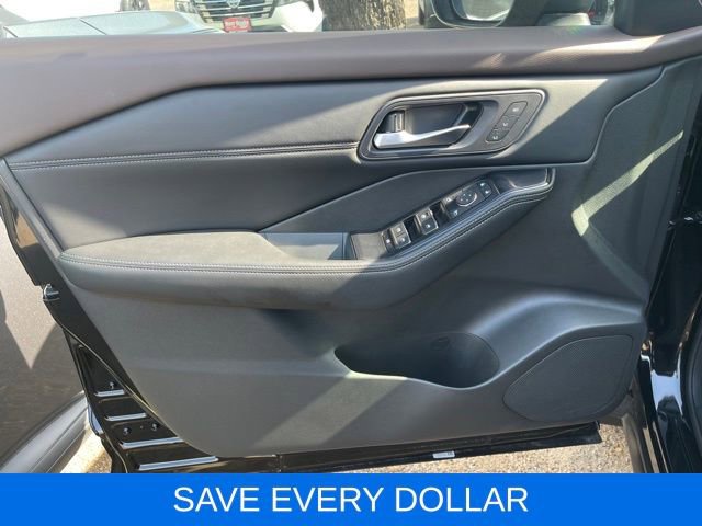Used 2023 Nissan Rogue SL w/ SL Premium Package FWD image 26