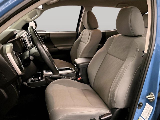 Used 2019 Toyota Tacoma SR5 AWD/4WD image 25
