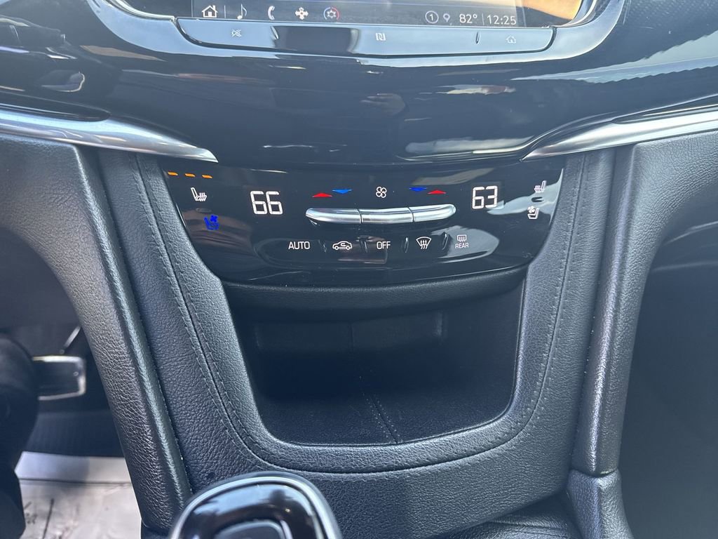 Used 2021 Cadillac XT6 Sport image 25