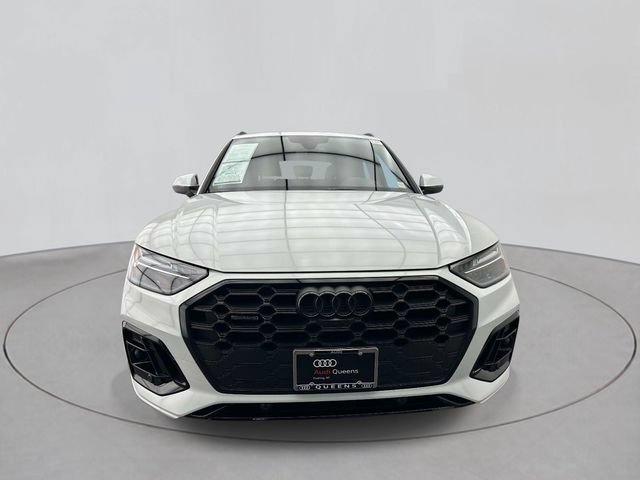 Used 2025 Audi Q5 2.0T Premium Plus w/ Premium Plus Package AWD/4WD image 6