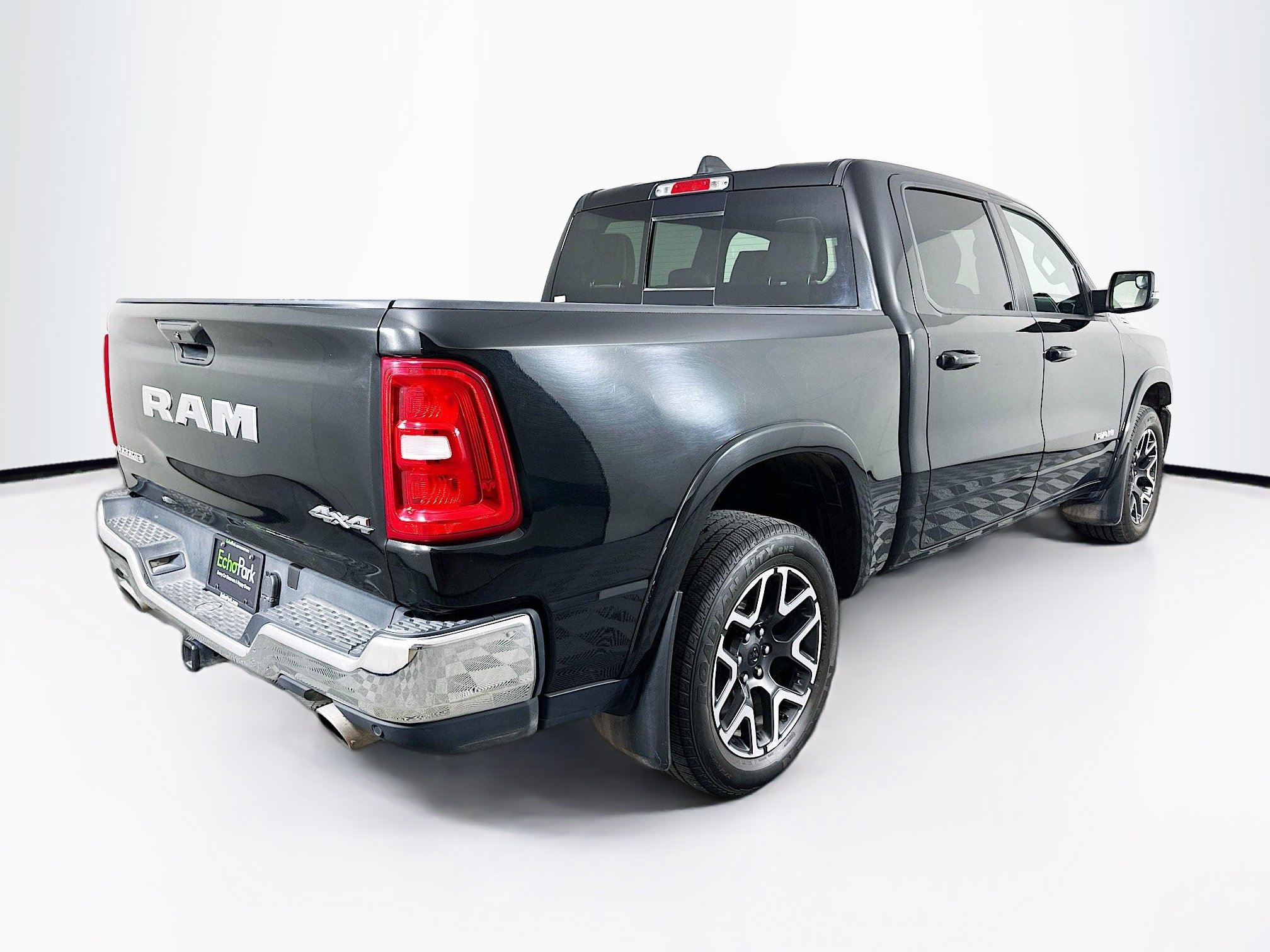 Used 2025 RAM 1500 Laramie image 9