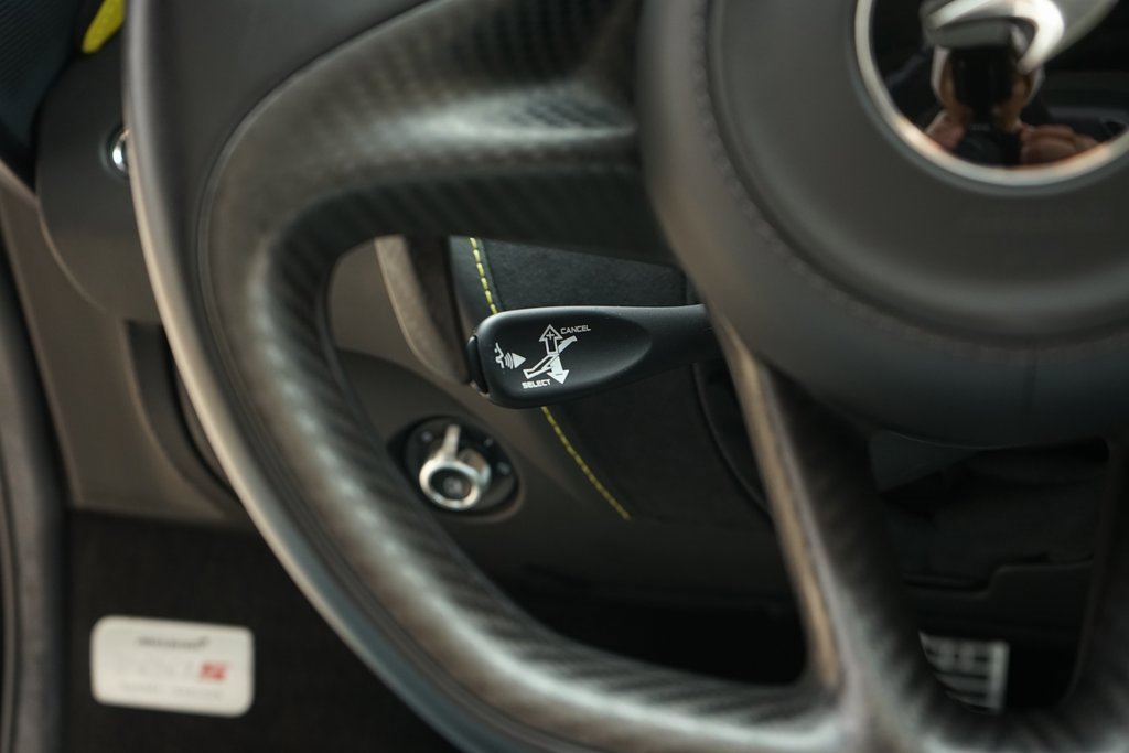 Used 2022 McLaren 720S Spider image 29