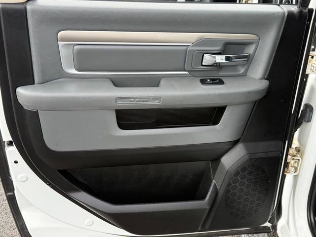 Used 2014 RAM 3500 Big Horn image 29