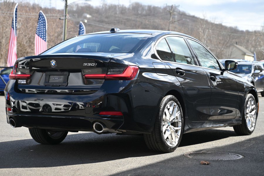 Used 2025 BMW 330i xDrive Sedan AWD/4WD image 5
