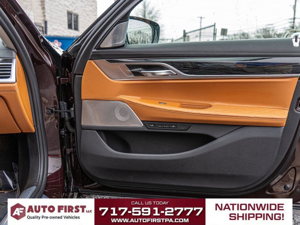 Used 2020 BMW 750i xDrive w/ Autobahn Package image 15