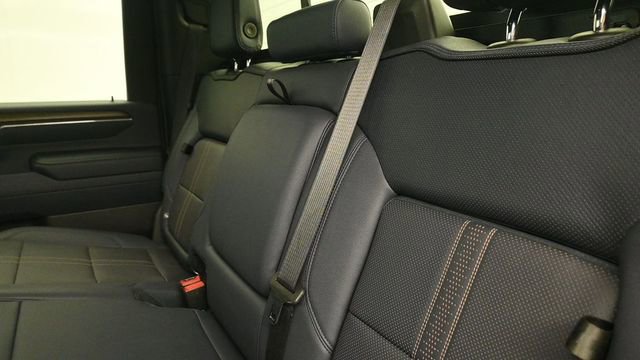 Used 2024 Chevrolet Silverado 2500 High Country w/ High Country Premium Package AWD/4WD image 12