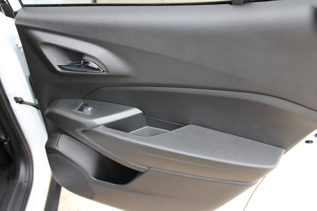 New 2026 Chevrolet Trax LS image 21