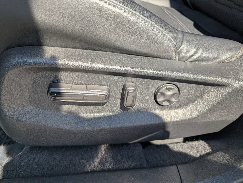 Used 2022 Honda CR-V Touring image 15