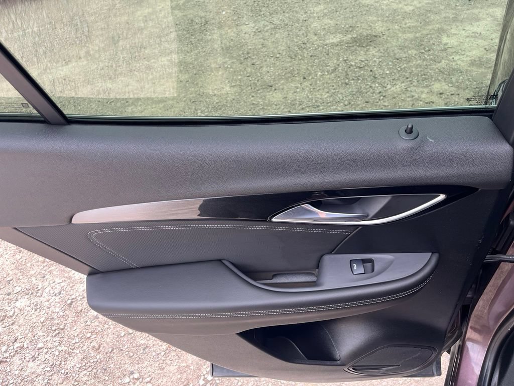 Used 2024 Buick Envision Preferred AWD/4WD image 23