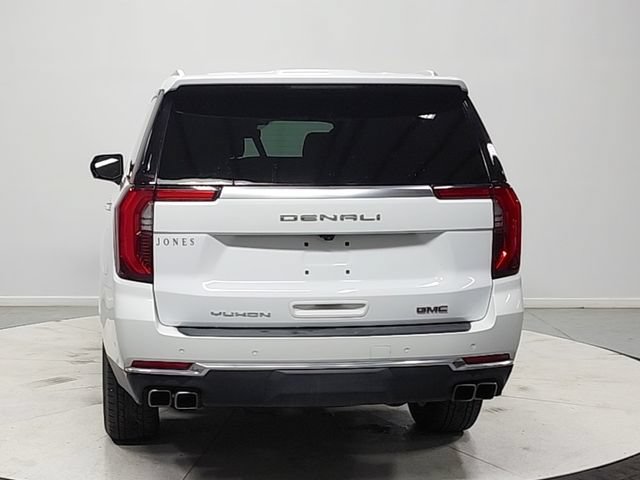 Used 2025 GMC Yukon XL Denali AWD/4WD image 6