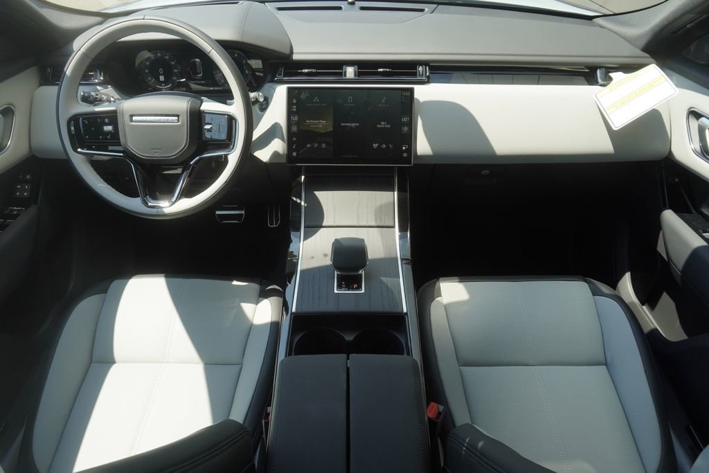 New 2026 Land Rover Range Rover Velar Dynamic SE image 9